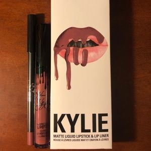 Kylie Cosmetics lip kit